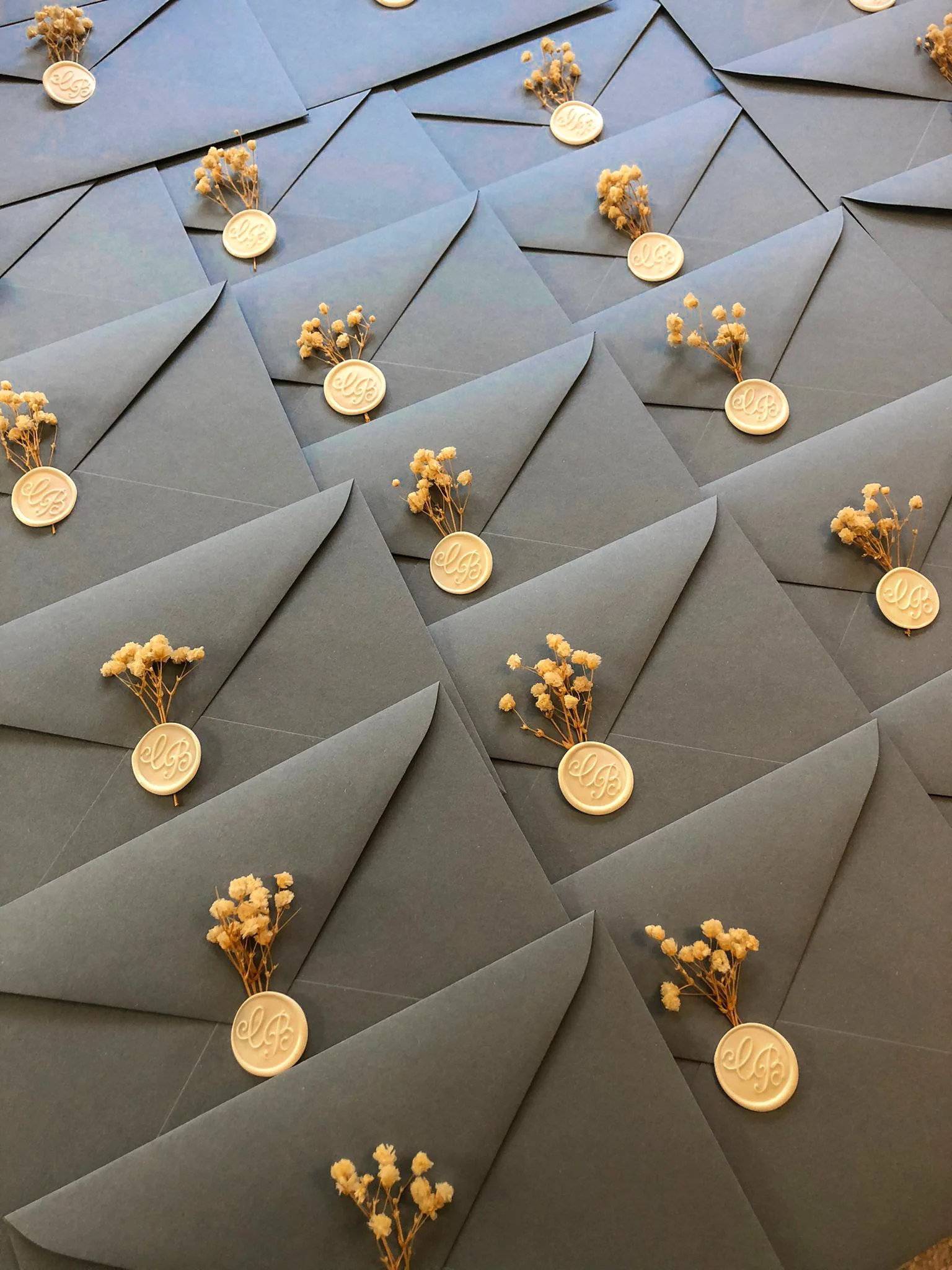 7 Tendencias de Invitaciones de Boda que Están Dominando el 2025