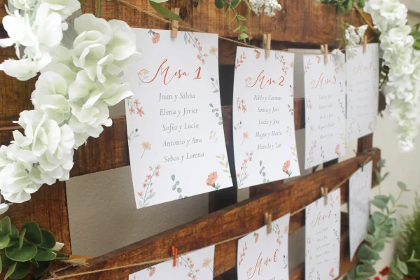 Invitación de boda "Campanilla" – Diseño floral silvestre en tonos suaves con estilo romántico - Imagen 3