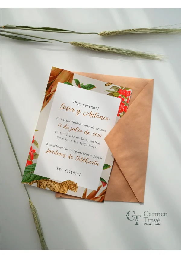 Invitación de boda "Colección Salvaje" – Diseño tropical con estampado de hojas y animales. - Imagen 2